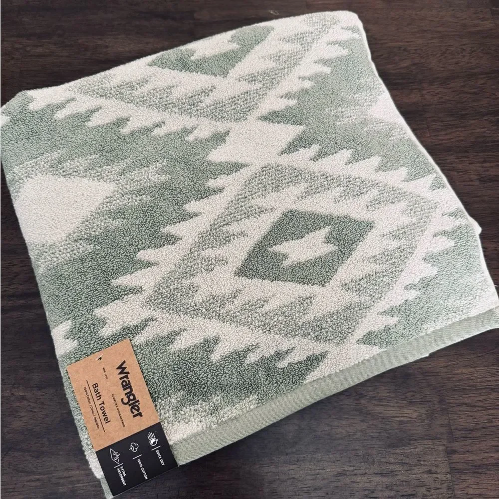 Wrangler Canyon Ranch Green Southwest Aztec Western Tribal Bath Towel